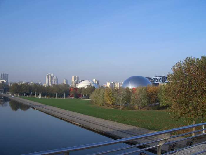 2004/photos/Cite_des_Sciences_01.jpg