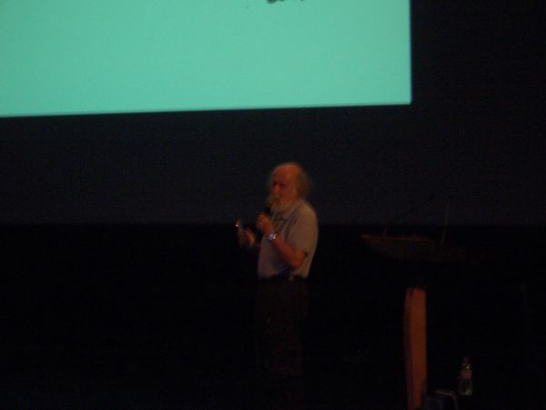 2006/H.Reeves/H.Reeves-Neutrinos_02.jpg