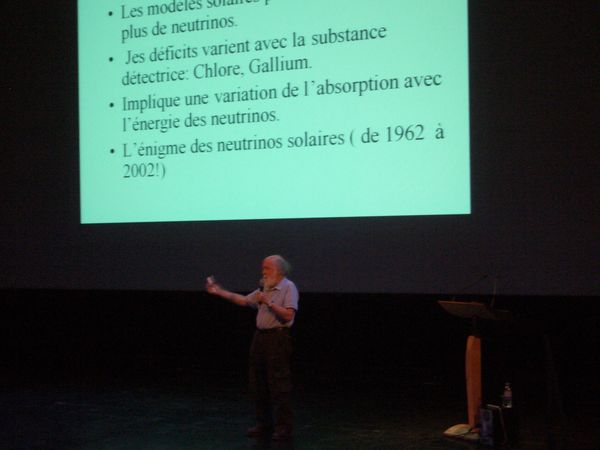 2006/H.Reeves/H.Reeves-Neutrinos_05.jpg