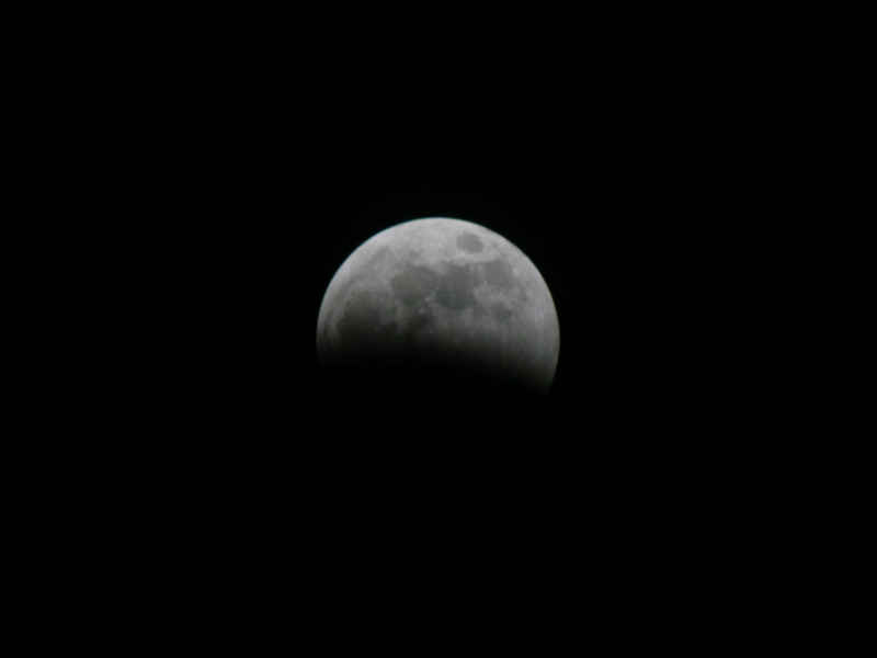 22h56 (pose : 1/250s) astro/photos/eclipse_070303_03.jpg