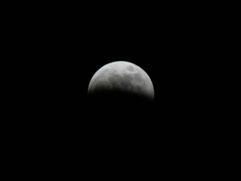 23h06 (pose : 1/125s) astro/photos/eclipse_070303_05.jpg