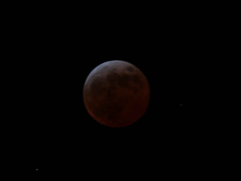00h07 (pose : 4s) astro/photos/eclipse_070303_10.jpg