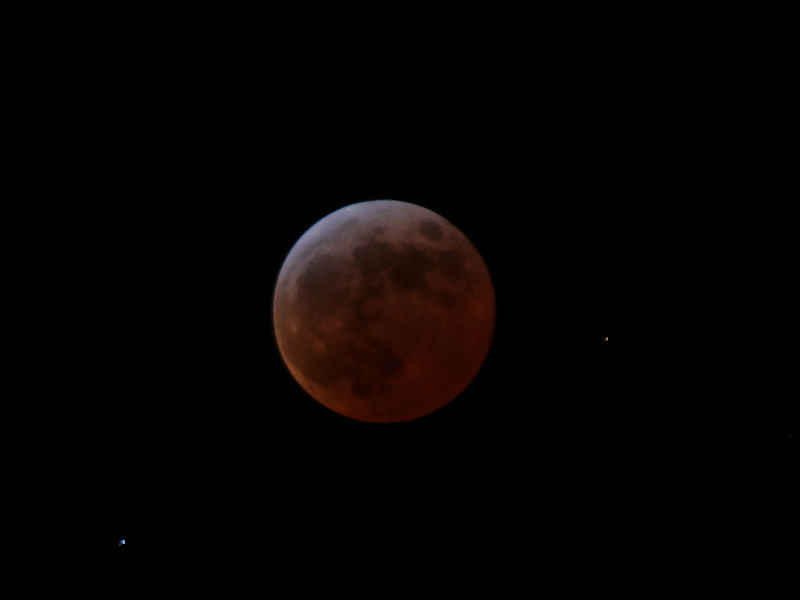 00h13 (pose : 6s) astro/photos/eclipse_070303_11.jpg