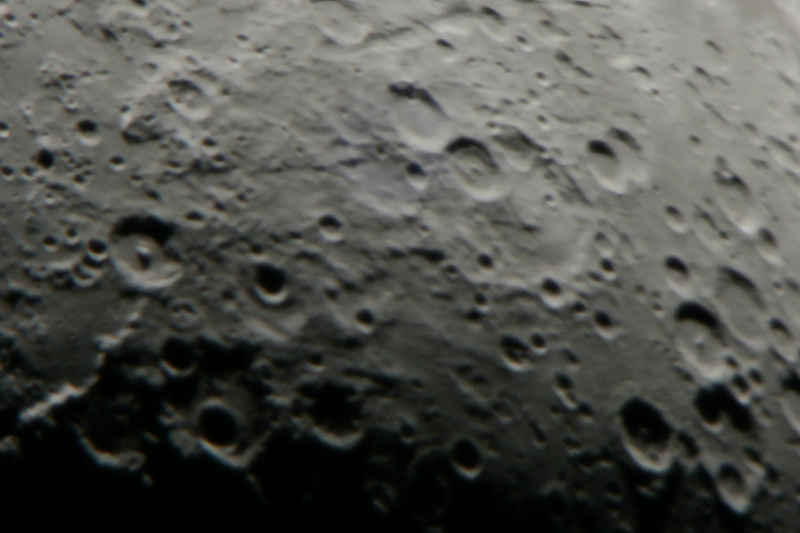 Piccolomini (gauche), Janssen (centre), Rosenberg (droite) astro/photos/lune17.jpg