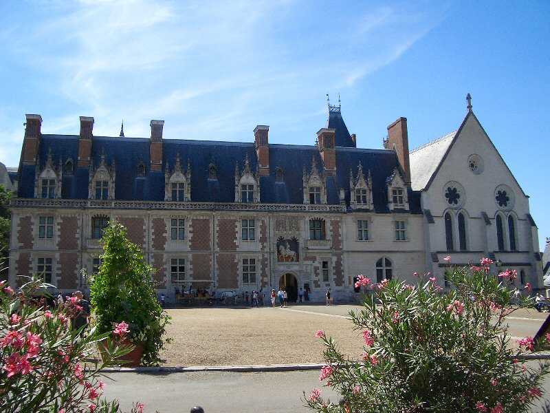 Le château - Aile Louis XII (fin XVe siècle) blois/photos/blois_chateau_01.jpg