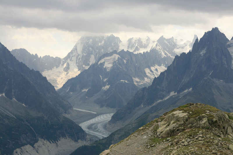 mais plus pour longtemps ! chamonix/lac_blanc/photos/mer_de_glace_02.jpg