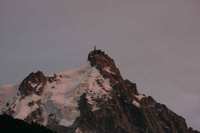 L'Aiguille du Midi chamonix/mont_blanc/photos/aiguille_du_midi_03.jpg