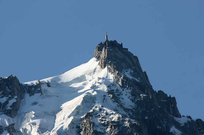 L'Aiguille du Midi chamonix/mont_blanc/photos/aiguille_du_midi_05.jpg