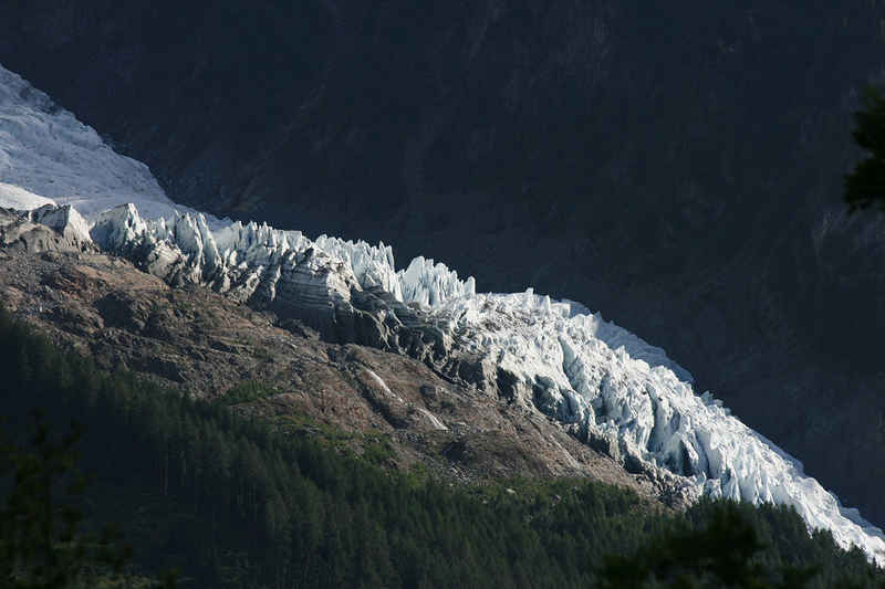 Pénitents du Glacier des Bossons chamonix/mont_blanc/photos/glacier_des_bossons_02.jpg