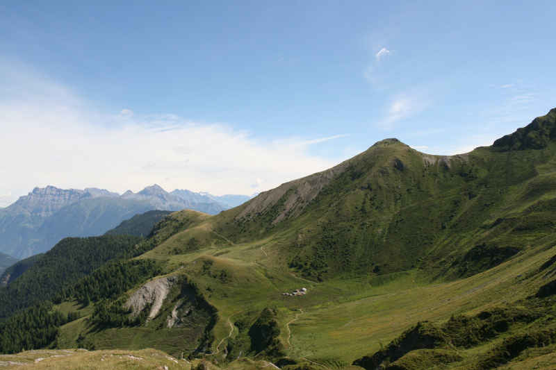 L'objectif pour ce midi : pause pique-nique prêt de cette bergerie chamonix/suisse/photos/col_de_balme_07.jpg