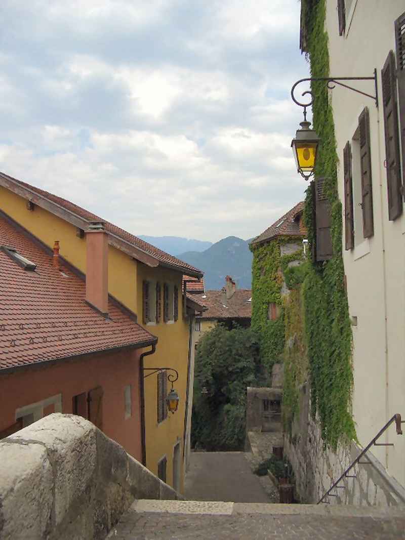 Annecy-le-Vieux contamines/annecy/photos/annecy_05.jpg