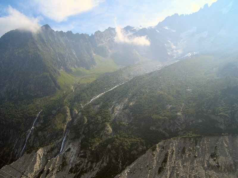 Les Drus contamines/chamonix/photos/chamonix_mer_glace_02.jpg