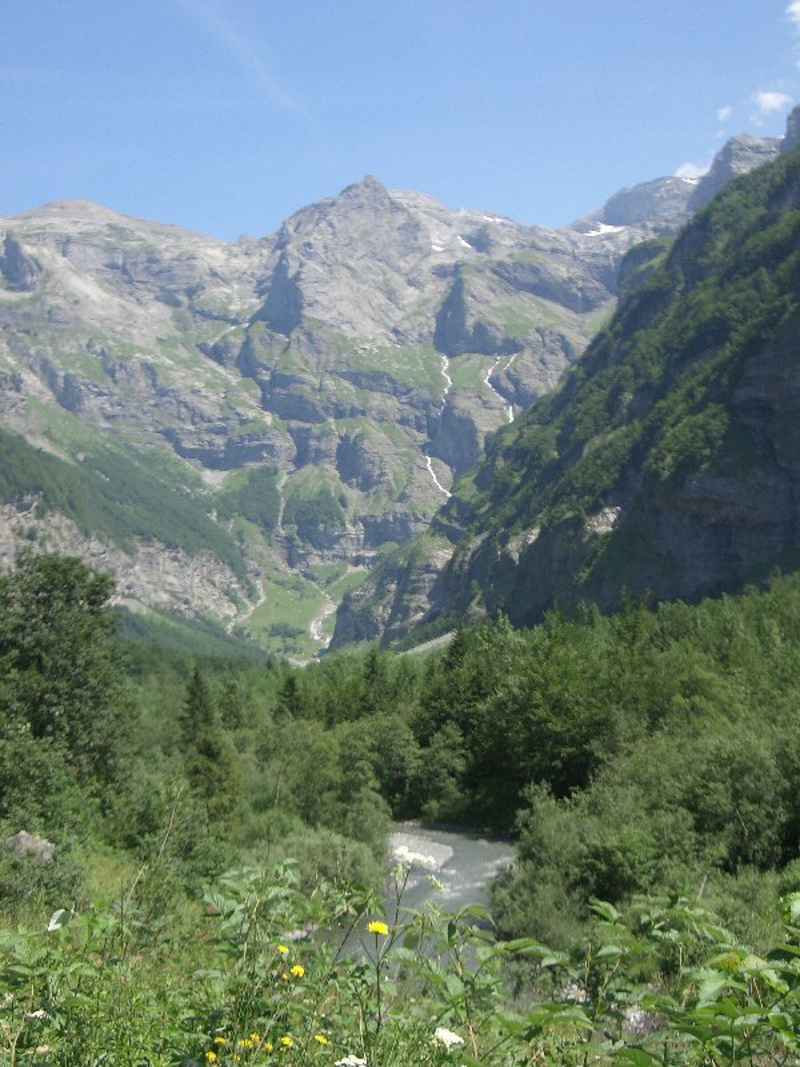 Vue sur le Bout du Monde... contamines/fer_cheval/photos/fer_cheval_bout_du_monde_01.jpg