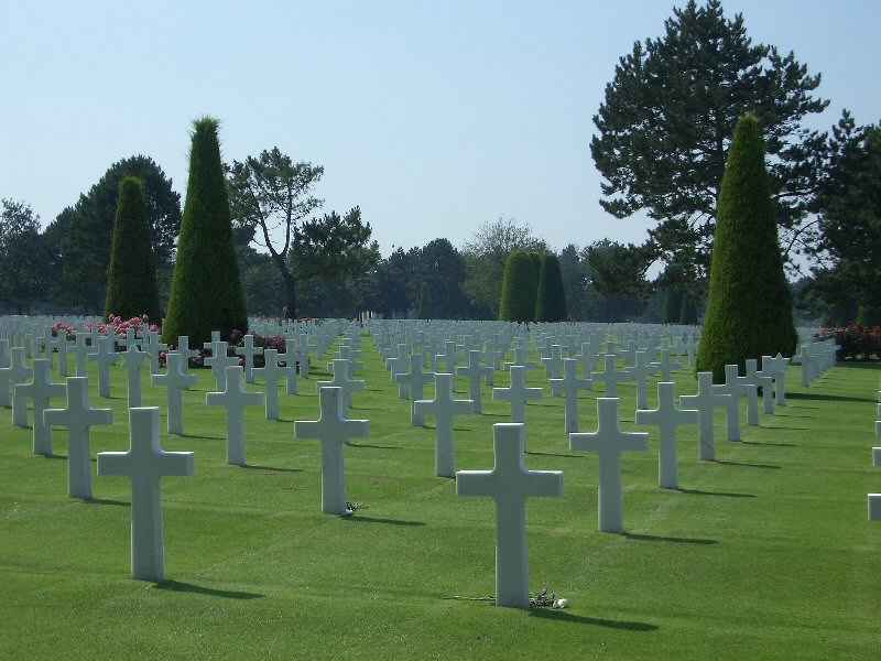 Le célèbre cimetière de Colleville, immortalisé dans 'Il faut sauver le soldat Ryan' normandie/manche/photos/normandie_colleville_02.jpg