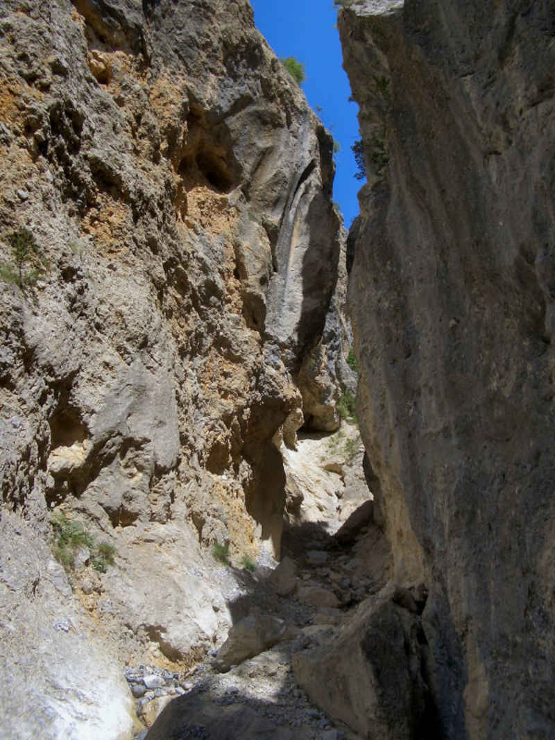 Vue depuis la Grotte aux 50 ânes serre_che/pamplinet/photos/grotte_01.jpg