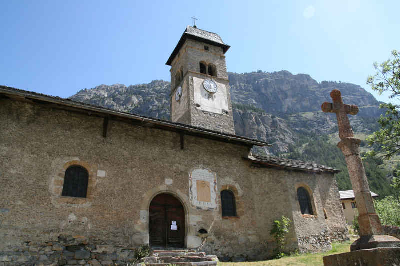 L'église paroissiale Saint-Sébastien construite en 1510 serre_che/pamplinet/photos/pamplinet_07.jpg