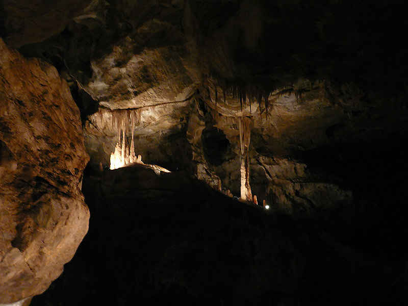 Gouffre d'Esparros st_lary/baronnies/photos/esparros_01.jpg