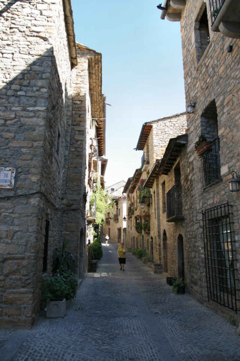 st_lary/espagne/photos/ainsa_10.jpg