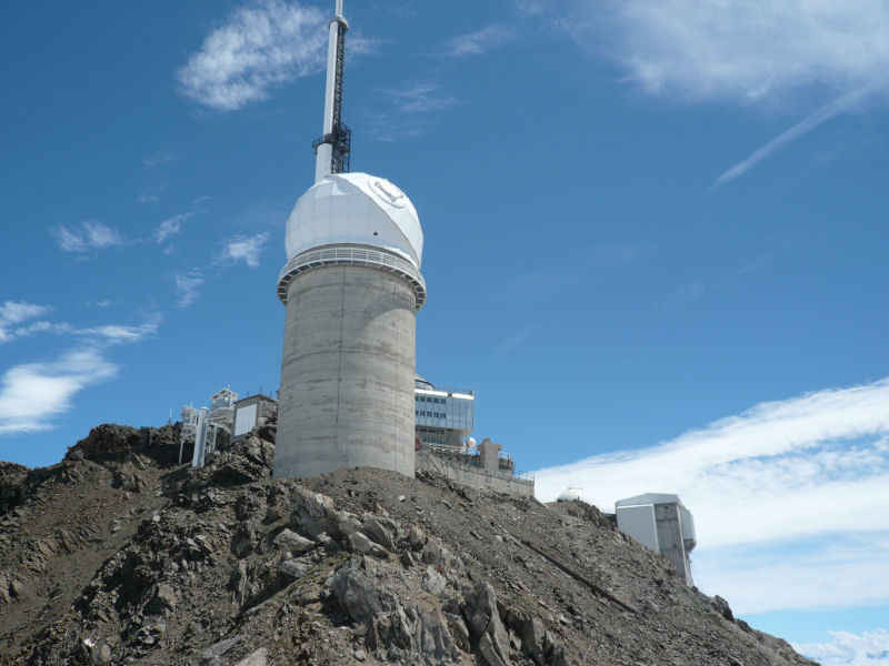 La coupole du télescope de 2m st_lary/pic_du_midi/photos/pic_du_midi_07.jpg